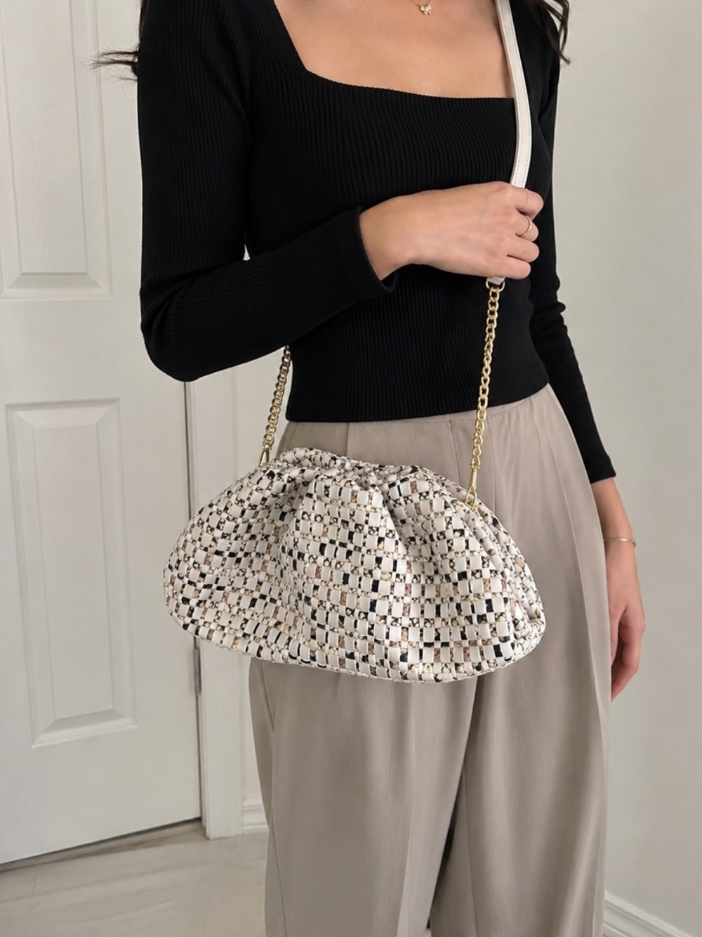 NC International Concepts Woven Bucket Shoulder/Crossbody Bag – Ivory, Black & T
